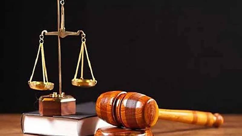 ‎التحقيق مع معلم استدرج طالبة إلى منزله بحجة علاجها من مس الجن