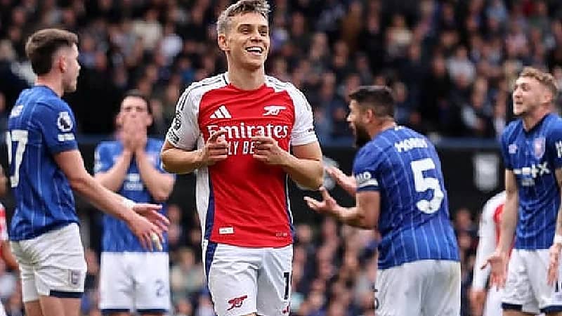 آرسنال يقسو على إبسويتش برباعية