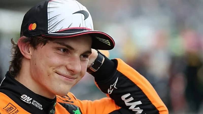 الأسترالي بياستري يُتوج بلقب جائزة السعودية الكبرى للفورمولا 1 .. صور