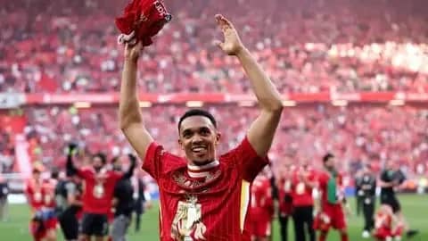 ريال مدريد يتعاقد مع مدافع قبل مواجهة الهلال