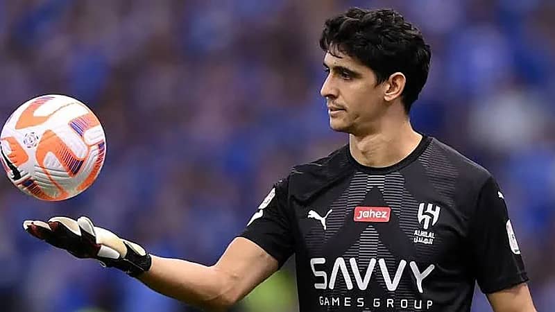 إنزاغي يطلب تأجيل المفاوضات مع بونو