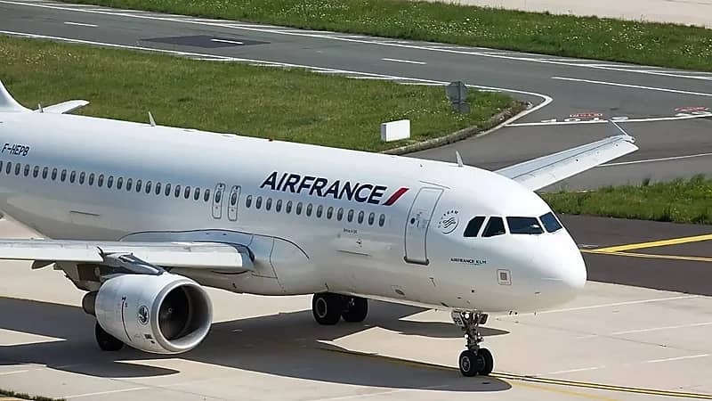 الخطوط الفرنسية تدشن رحلات مباشرة بين الرياض وباريس