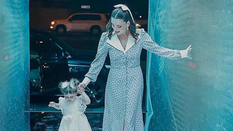 شام الذهبي: ارتباط عاطفي بآدم ابن تامر حسني وأمنية بزواجه من ابنتها .. فيديو