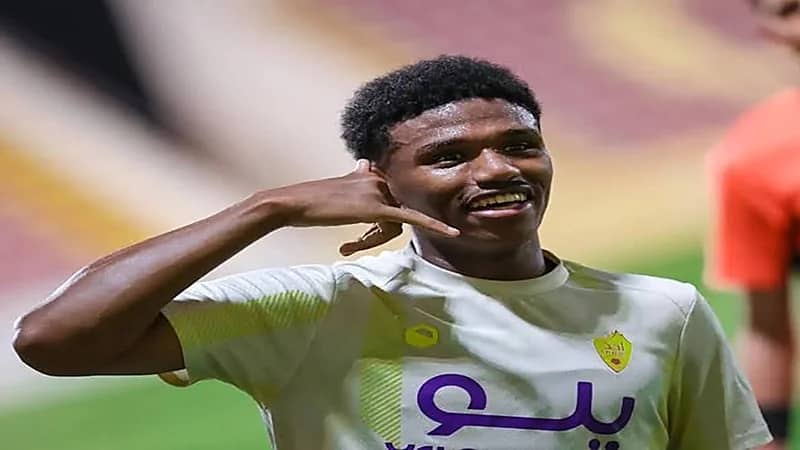 فريج الجيزاني يقترب من الانضمام إلى نادي العلا