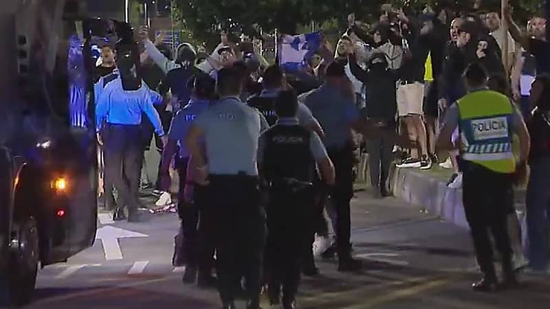 جماهير بورتو تهاجم بعثة الفريق بسبب الخروج من كأس العالم للأندية..صور