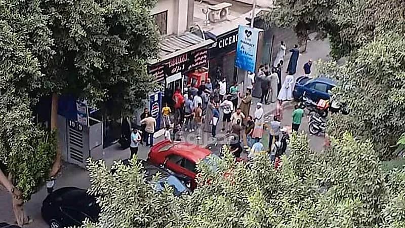 قاتل بعد ذبحه لطفل بالسوبر ماركت : غصب عني معلش