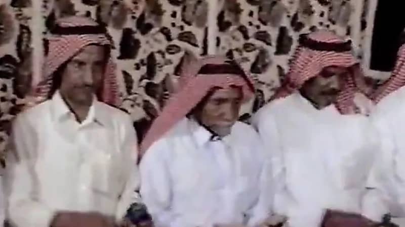 المسند يسلط الضوء على سامري عنيزة الذي يروي قصة الفن الشعبي في المملكة .. فيديو