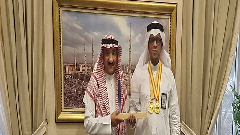 الرئيس التنفيذي لمجموعة بن لادن يكرم المهندس نايف الجيلاني لفوزه بميداليتين ذهبيتين