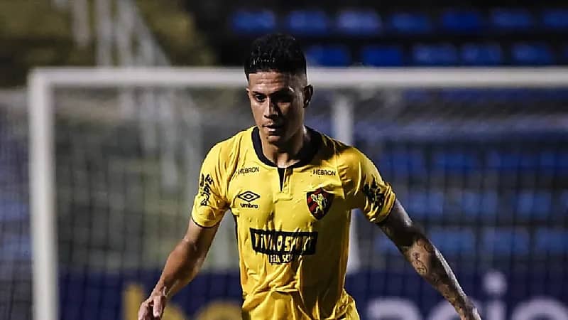 العدالة يقترب من ضم غوستافو مايا على سبيل الإعارة