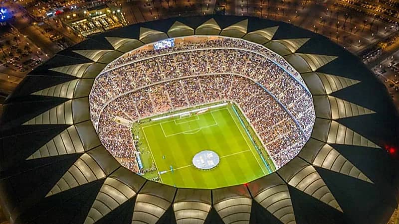 فيفا يتسلم ملعب الإنماء قبل لقاء الأهلي وبيراميدز