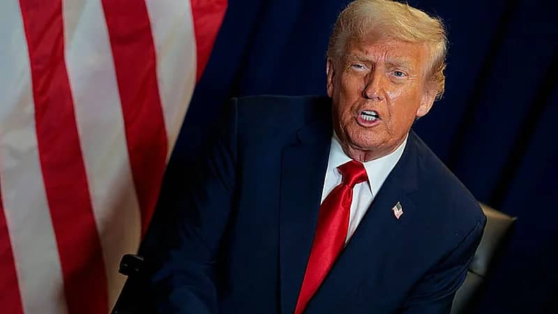 ترامب يعلن رسومًا جمركية جديدة من بينها 100 % على الأدوية