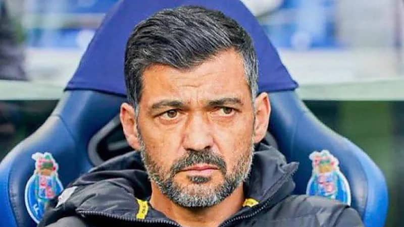 الاتحاد‬⁩ يقترب من التوصل إلى اتفاق مع المدرب سيرجيو كونسيساو