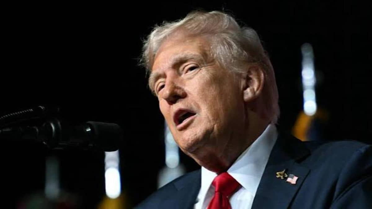 ابنتا طبيب ترامب الراحل تكشفان سرا صادماً يخص الرئيس الأمريكي