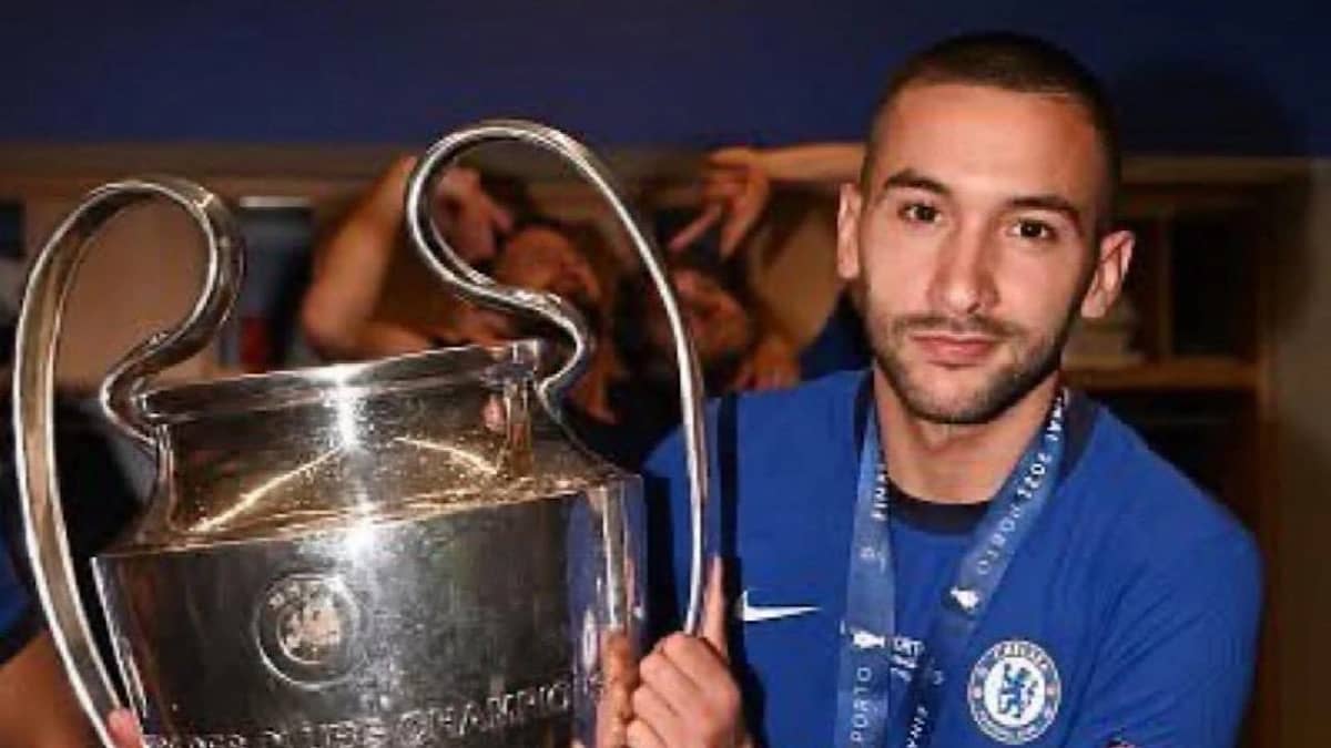 مالك كلوج الروماني يكشف سبب فشل صفقة انتقال حكيم زياش للنادي