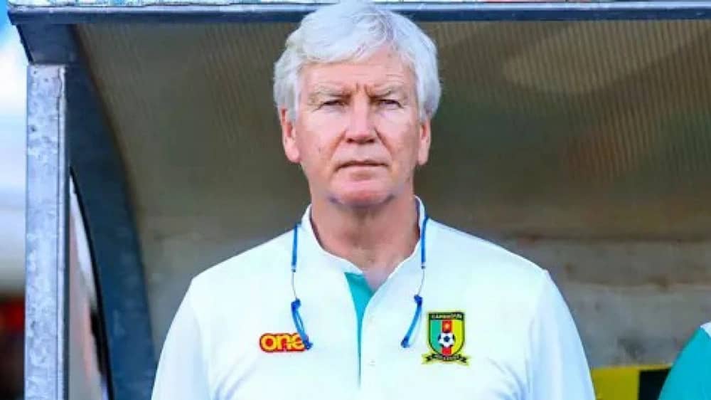 ردّ من مدرب الكاميرون بعد إقالته