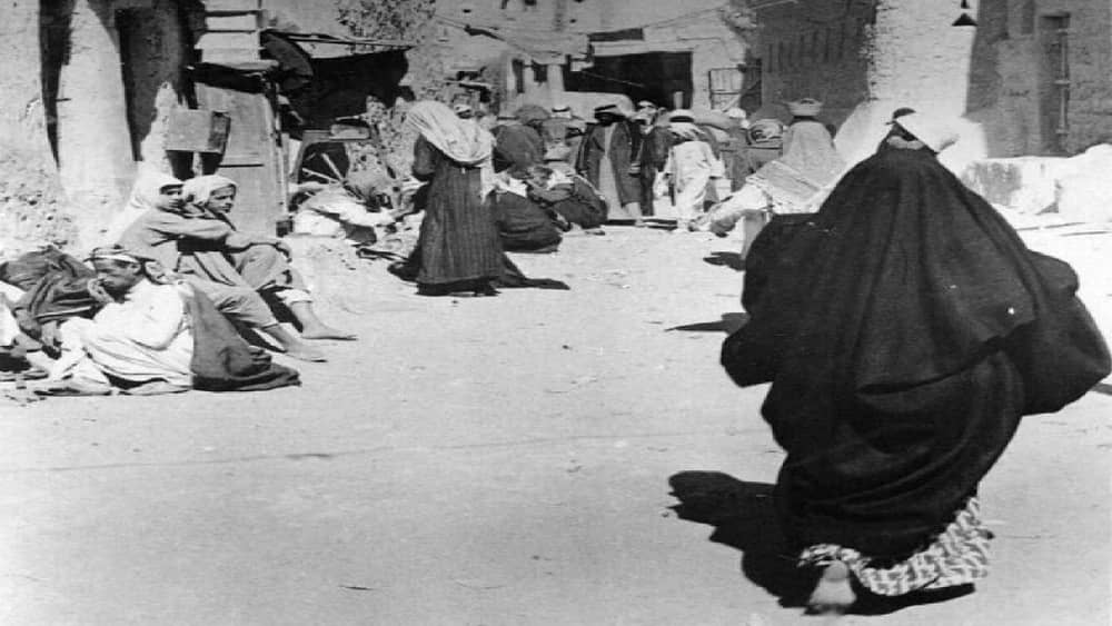 صورة نادرة تكشف حياة الرياض قبل 73 عامًا