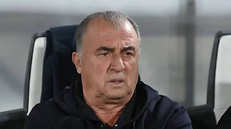 أندية إماراتية تفاوض مدرب الشباب