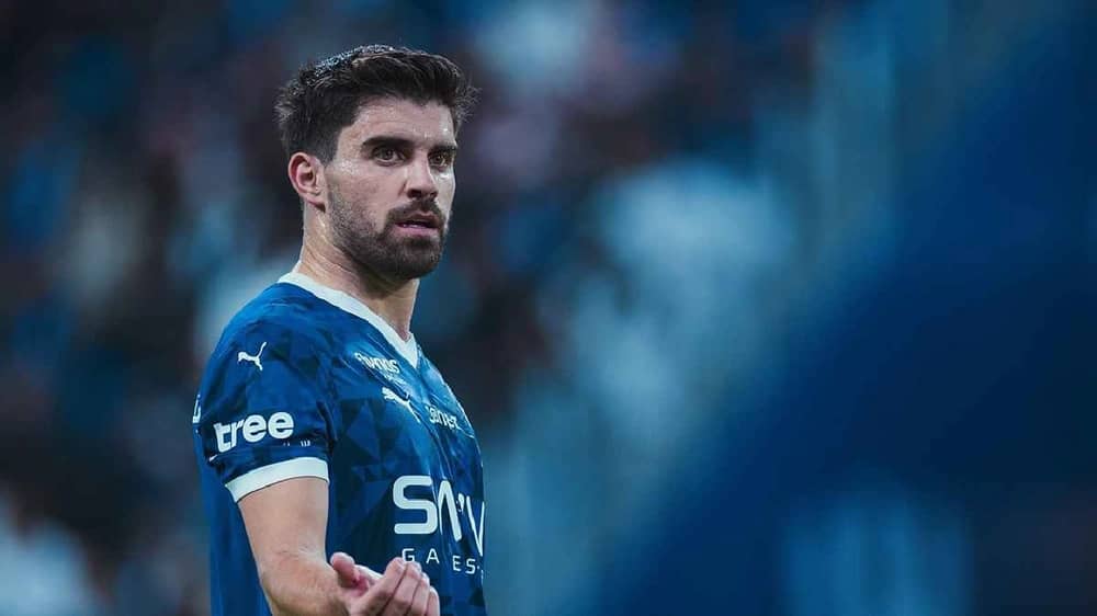 الهلال يعرض تجديد عقد نيفيز حتى 2029