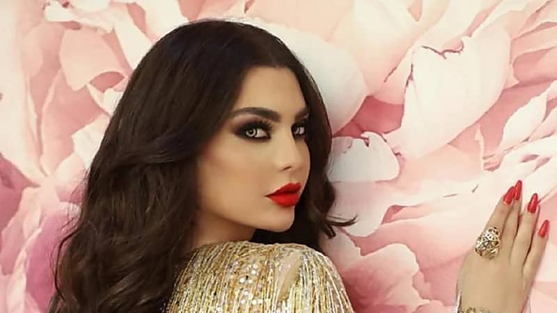 قمر اللبنانية تعلن حملها بدون زواج