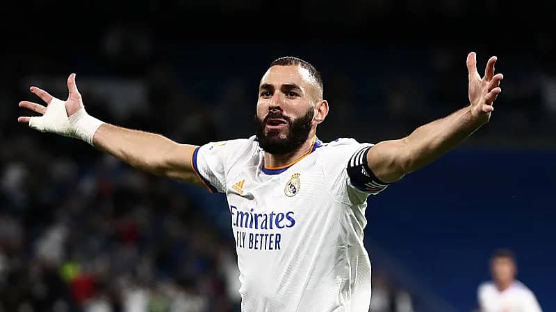 كشف هوية سارق منزل بنزيما بعد 3 سنوات من البحث