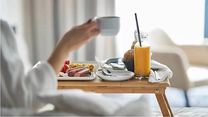 دراسة تكشف تأثير تناول الطعام نهاراً على صحة القلب