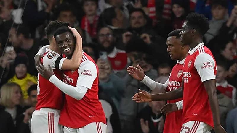 مانشستر يونايتد يحقق فوزًا ثمينًا وأرسنال مستمرًا في الانتصارات