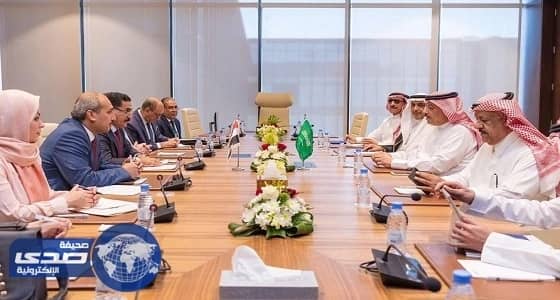 بالصور.. الطيران المدني توقع مذكرة تفاهم مع نظيرتها العراقية