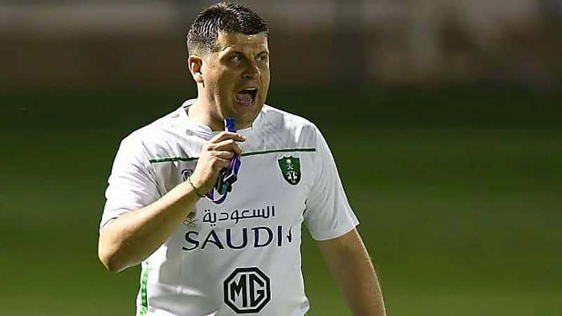 فلادان : عمر السومة رجل بارز وقائد وأفضل هداف