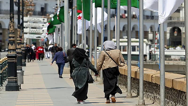 مرض جلدي غريب يثير الذعر في الجزائر