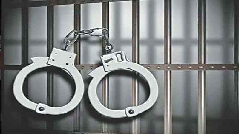 السجن والغرامة لكل من ينتج أو يرسل ما من شأنه المساس بالقيم الدينية