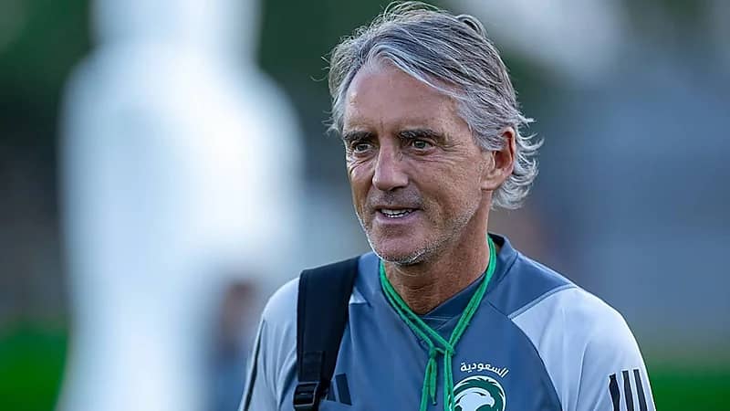 مانشيني يثير الجدل بوضع لايك على منشور خسارة الأخضر .. صورة