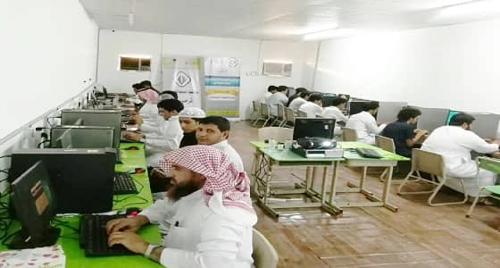 بالصور.. تنمية الحريضة تنفذ برامج ودورات تدريبية بالمركز الاجتماعي بالمجمعة