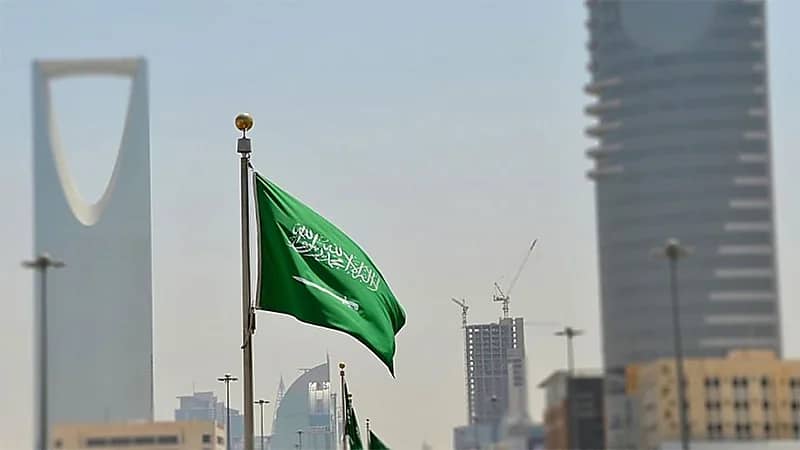 اسلام مذيعة روسية بسبب كرم الضيافة والتعرّف على الثقافة السعودية.. فيديو