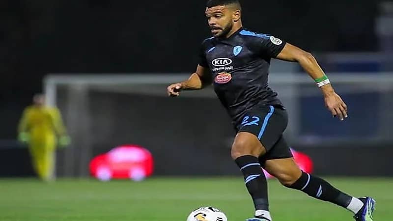 الفتح يقرر الاستغناء عن خدمات هلال سوداني