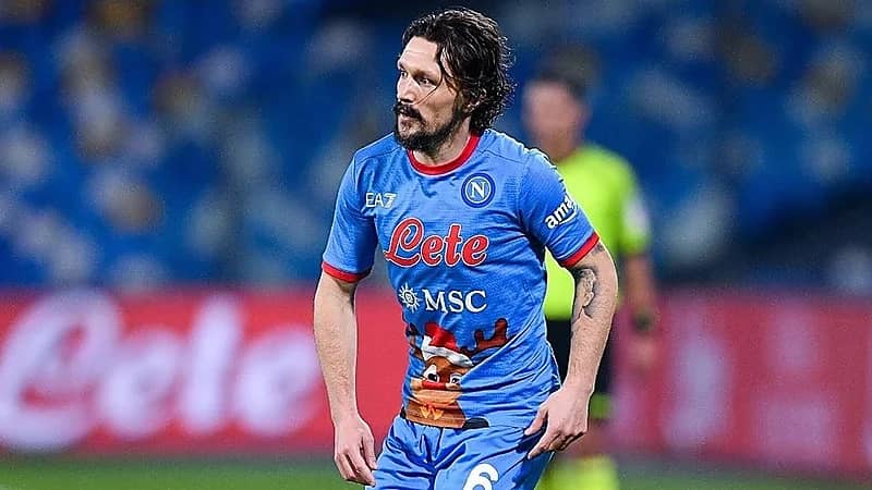 النصر يطمح في ضم ماريو