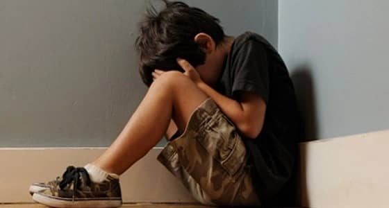 شيخ يعتدي جنسيا على طفل خلال جلسة لتحفيظ القرآن