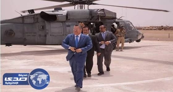 رئيس الوزراء اليمني يزور القاعدة الإدارية للتحالف العربي بعدن