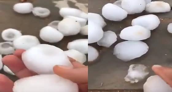 بالفيديو.. هطول أحجام كبيرة من البرد غرب المجمعة