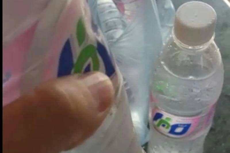 التحقيق في حادثة فيديو علب المياه المثقوبة