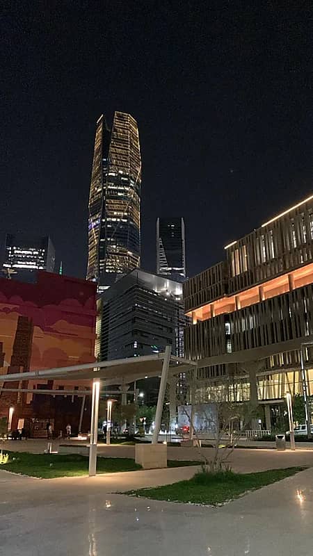 أعجوبة معمارية.. المركز المالي بالرياض