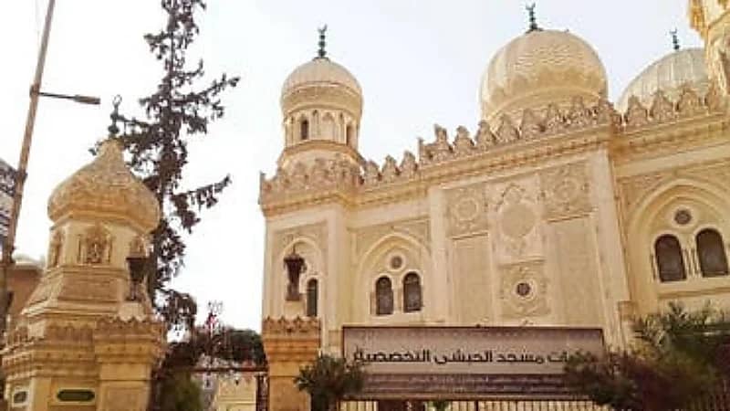 وفاة مؤذن مصري أثناء رفعه أذان الفجر