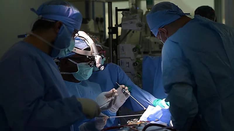 إنقاذ مواطنة سبعينية من جلطة دماغية حادة بوقت قياسي بمكة المكرمة