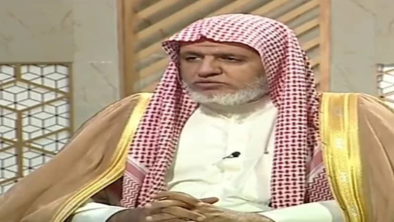 بالفيديو.. "الشبل" يوضح هل يجوز للشخص الإمامة إذا تأخر أو غاب الإمام الراتب؟