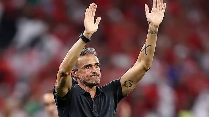 الهلال يصر على إنريكي خلفًا لدياز