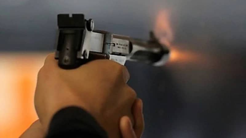 فتاة تطلق النار على أسرتها وتقتل 3 وتصيب اثنين