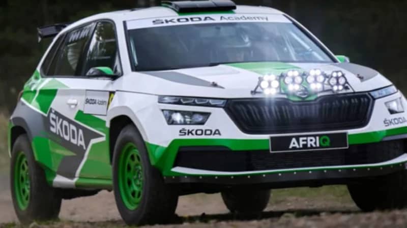 شاهد.. سكودا تزيح الستار عن سياراتها الجديدة لسباقات الرالي