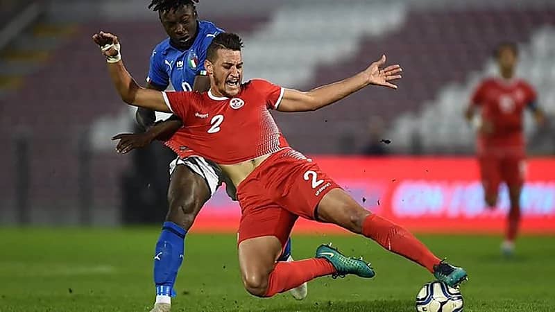 مدافع تونسي على رادار الأهلي