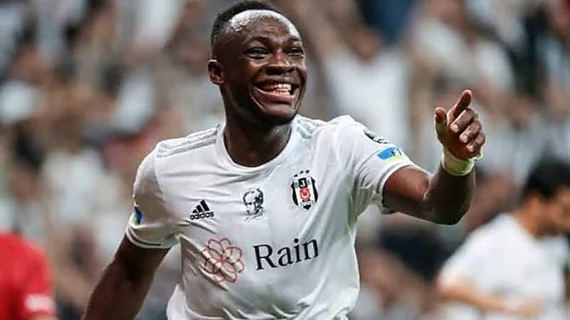 استبعاد موليكا من تدريبات الخلود بقرار فني