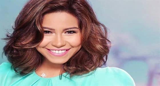 بالصور .. شيرين تتألق للمرة الثانية بأزياء من توقيع يوسف الجاسمى