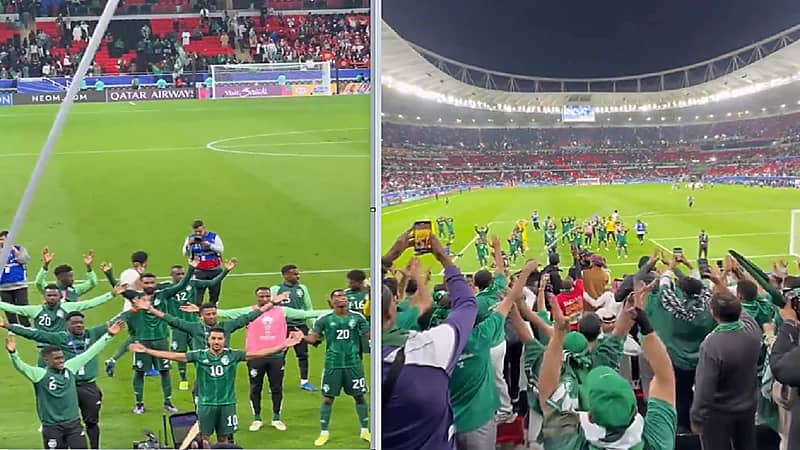 احتفالية لاعبي الأخضر بعد التأهل لدور الـ 16 .. فيديو